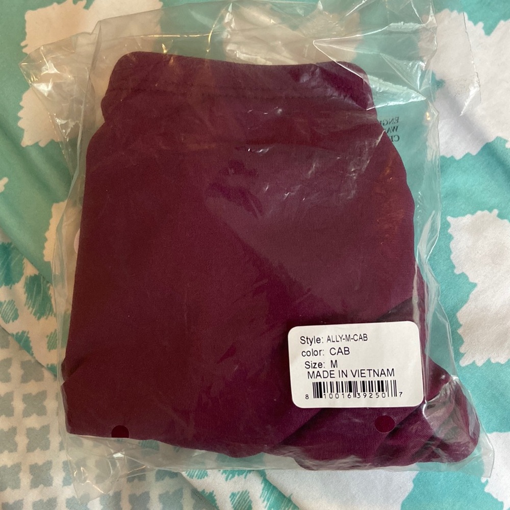 NWT jolyn ally bottoms